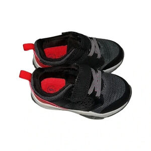 Cat & Jack Black and Red Toddler Sneakers Size 6